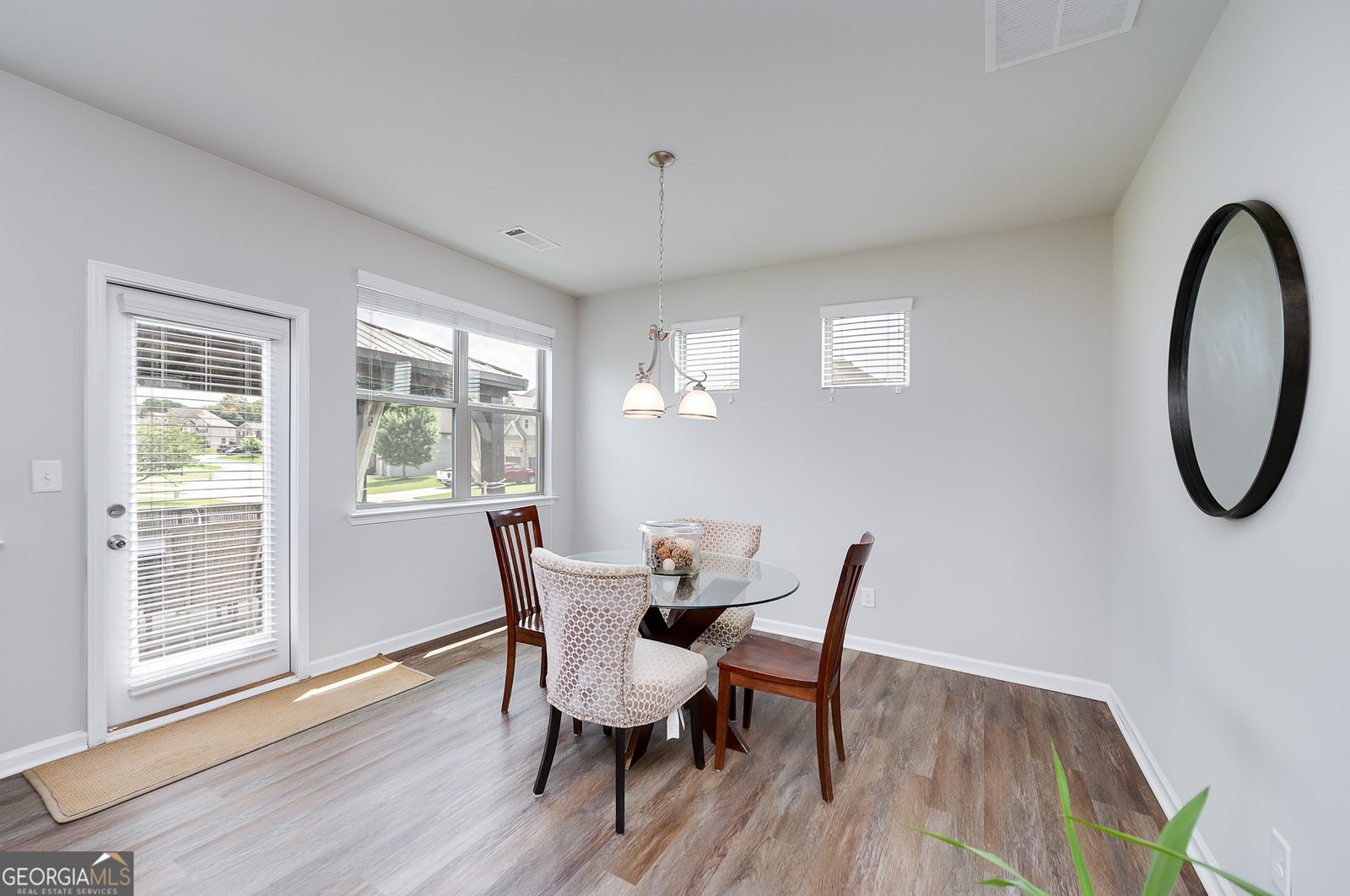 5410 Whisper Court Cumming - Photo 8