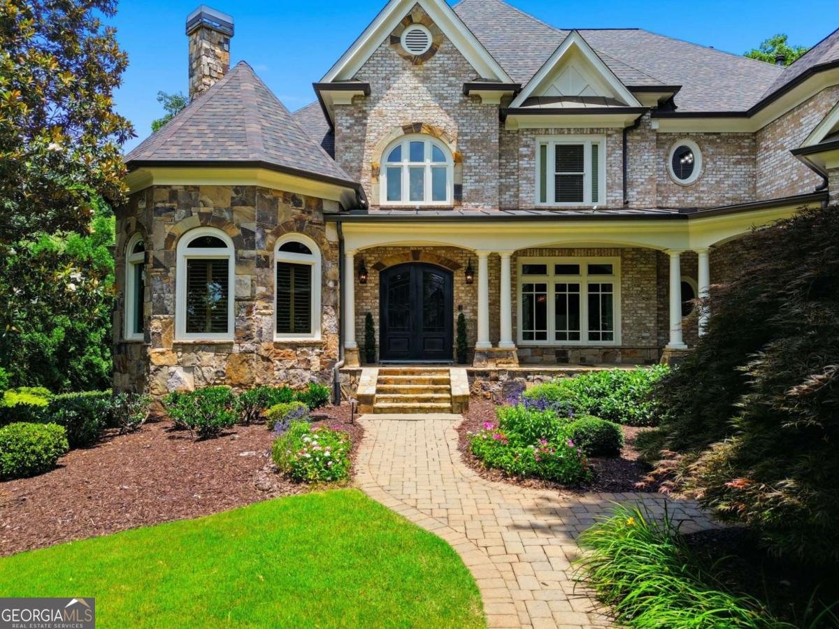 2830 Manor Bridge Drive Alpharetta - main photo