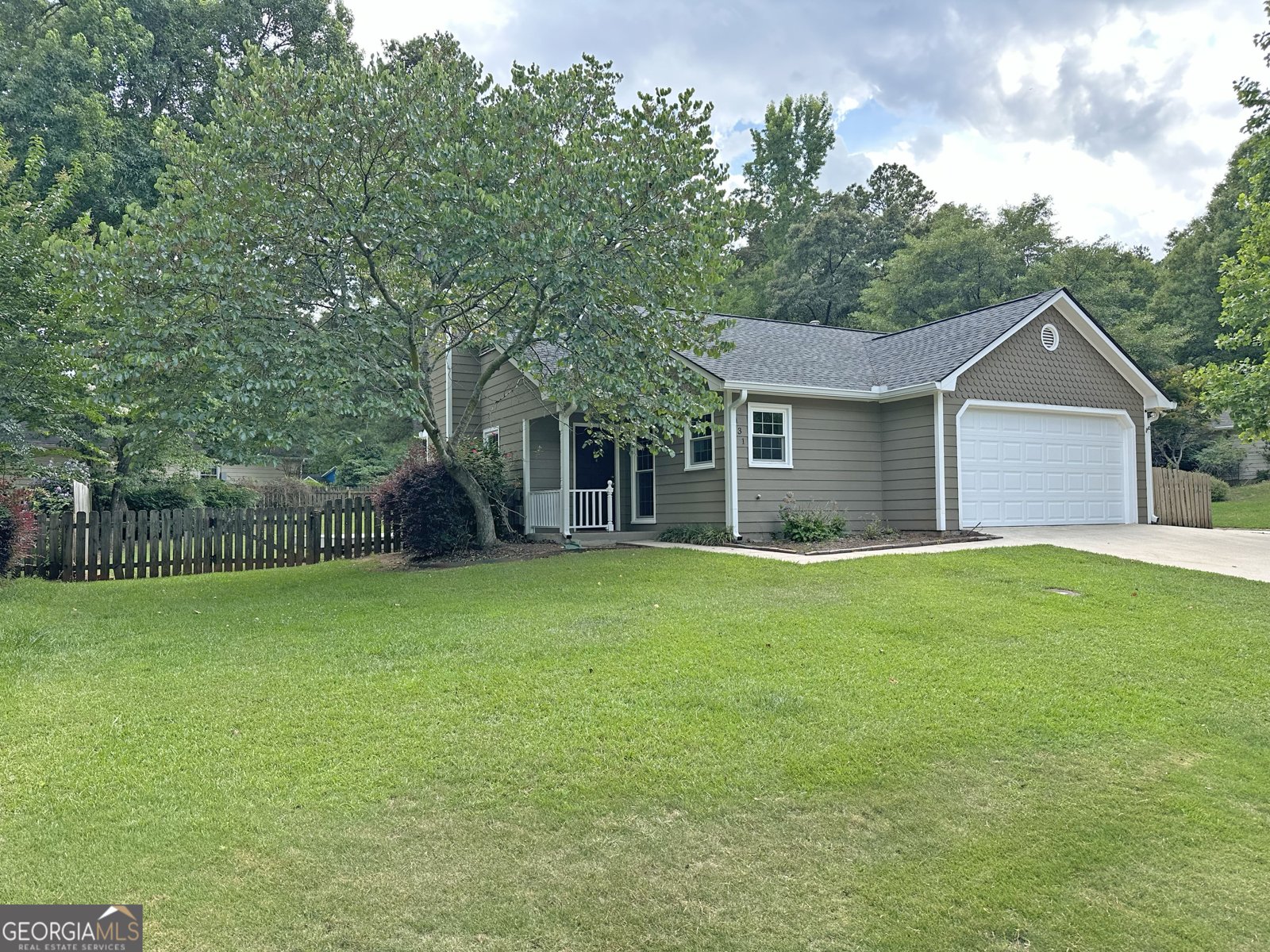 131 Diamond Drive Athens - main photo