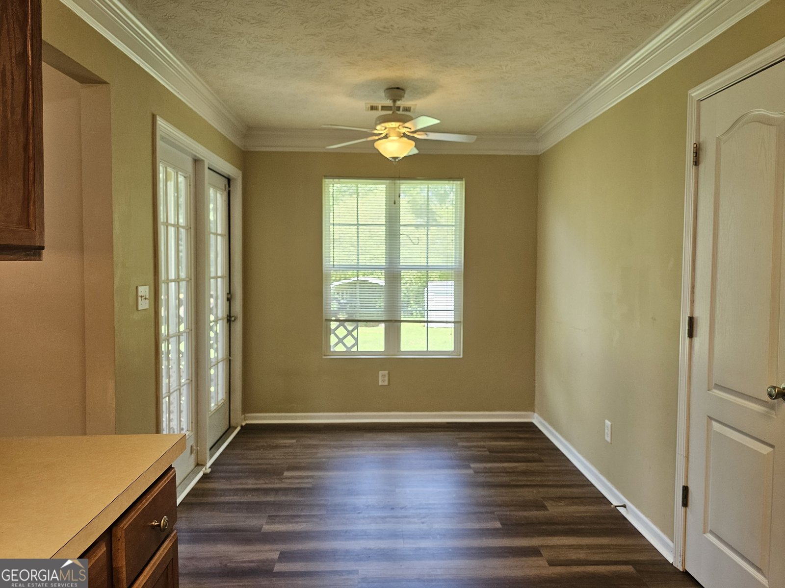 121 Governor Lane Temple - Photo 18