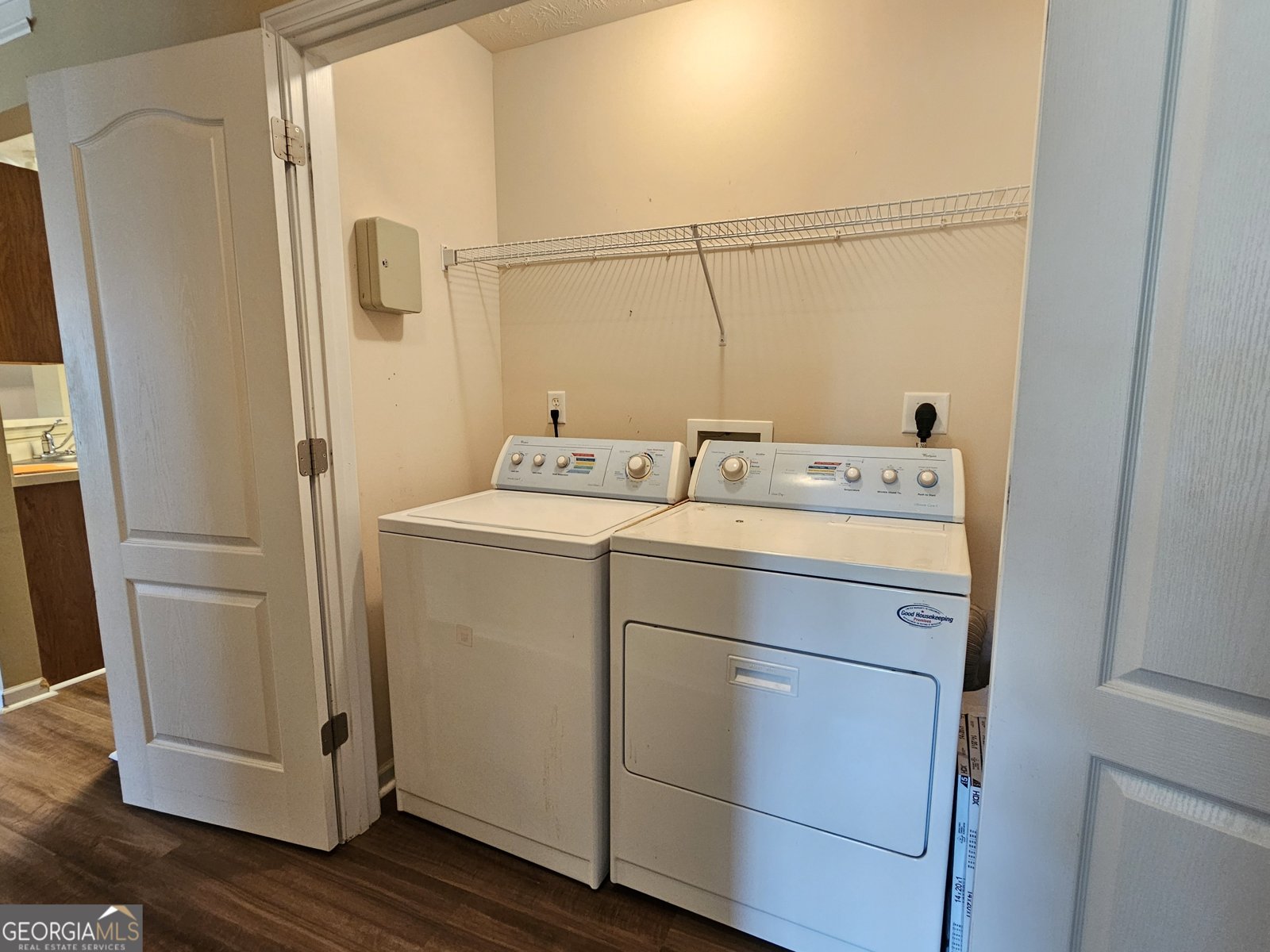 121 Governor Lane Temple - Photo 30