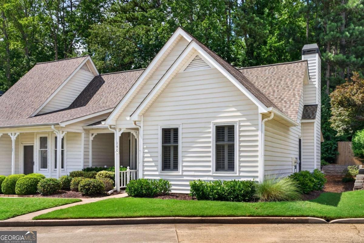 140 Victoria Way Roswell - main photo