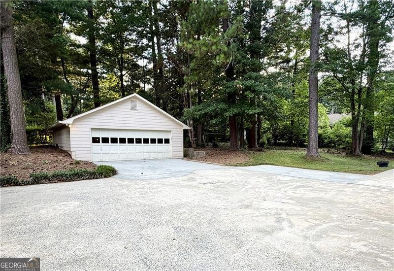 645 Dorsey Circle Lilburn - Photo 7
