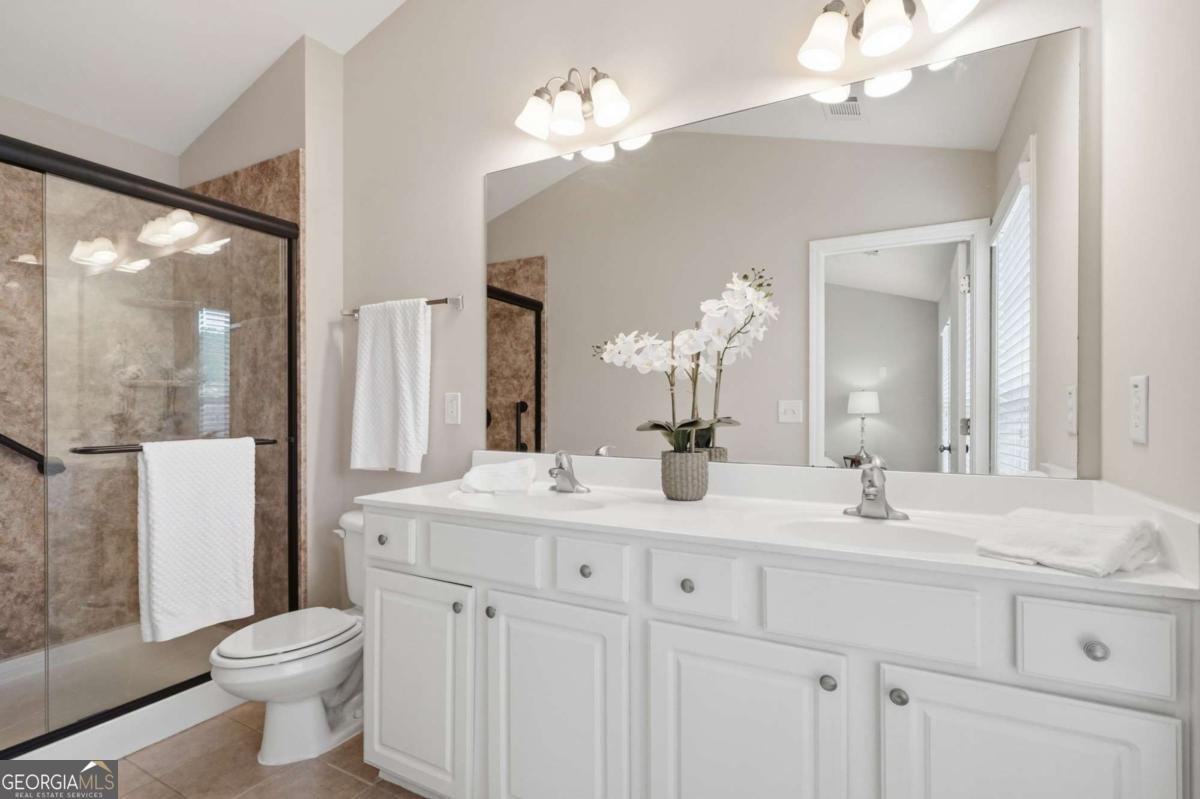 1317 Thornborough Drive Alpharetta - Photo 9