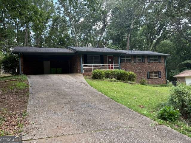 5835 Bear Drive Douglasville - main photo