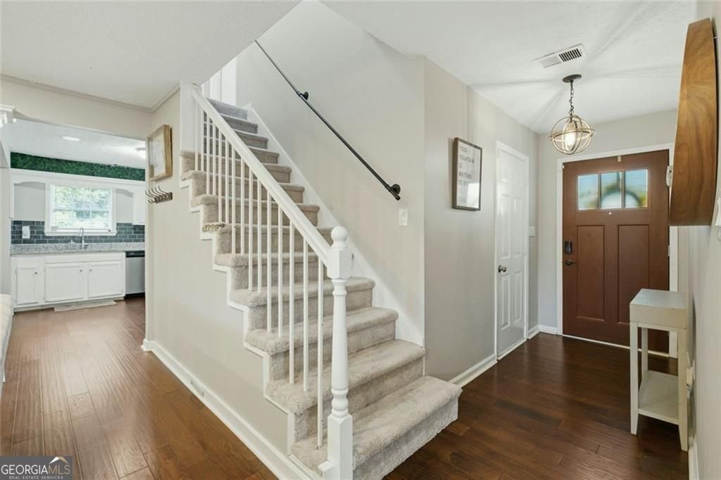229 Deerfield Drive Jonesboro - Photo 9