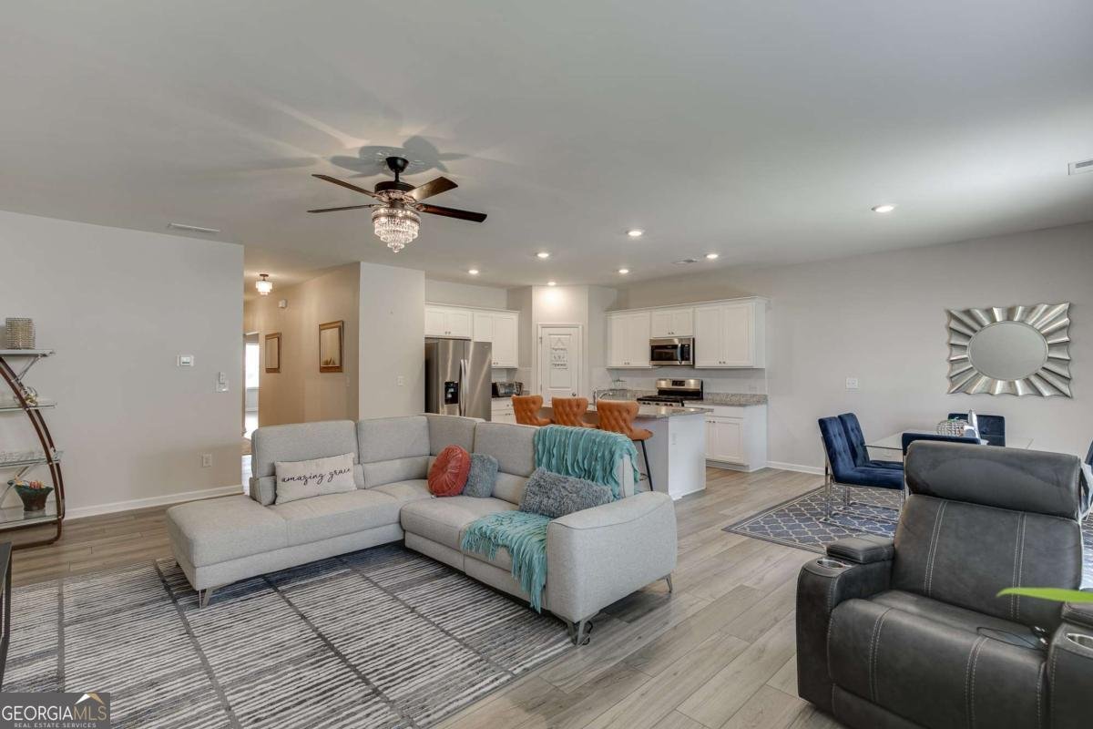 4045 Berry Farm Court Loganville - Photo 12