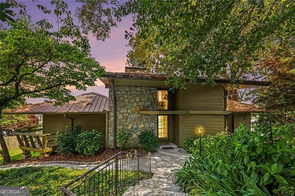 2016 Lake Sorrento Drive Conyers - main photo