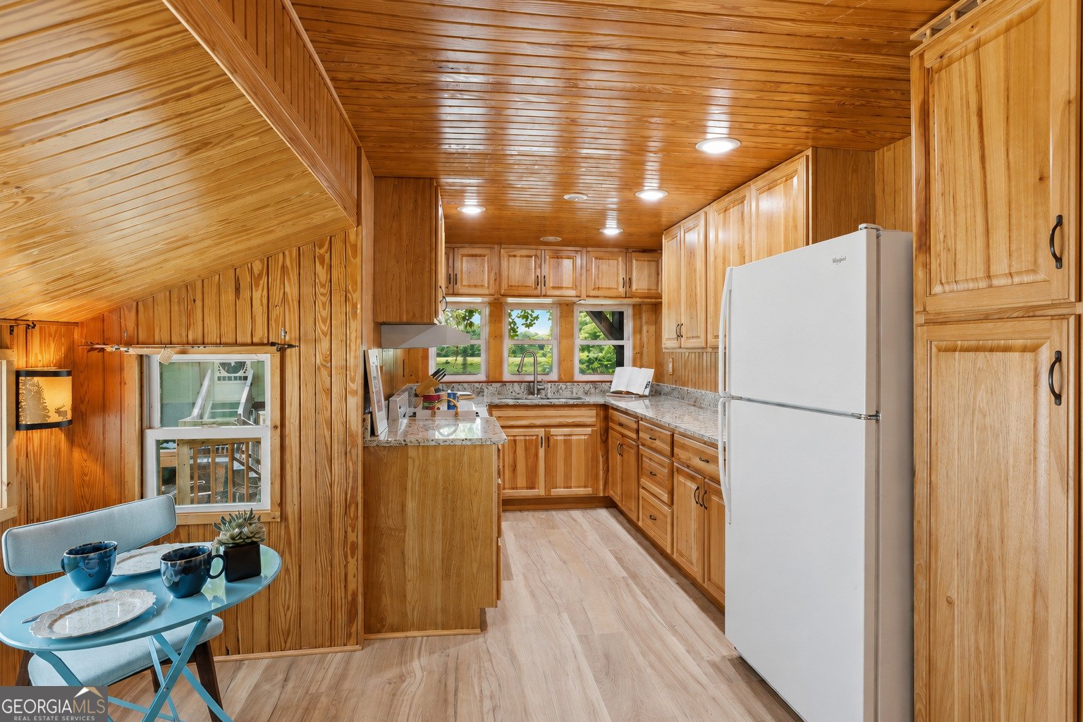 1049 Mountain Shadows Drive Cleveland - Photo 13
