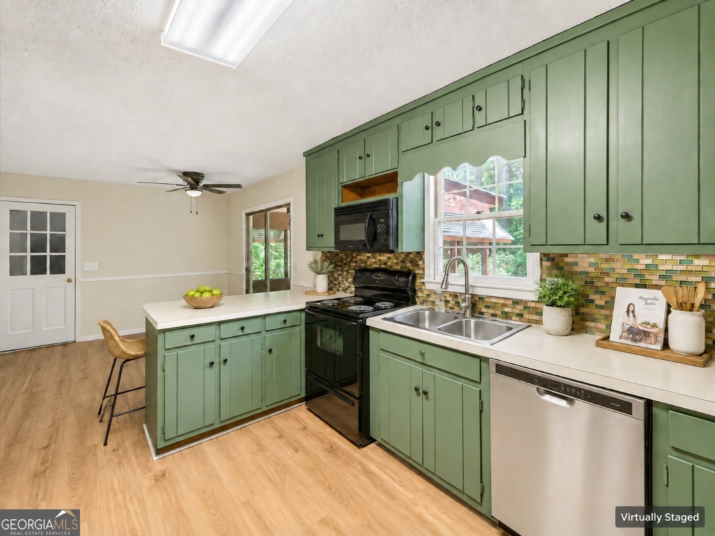 509 River Lakeside Lane Woodstock - Photo 17