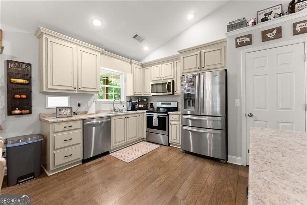 5314 H Thomas Road Gainesville - Photo 7