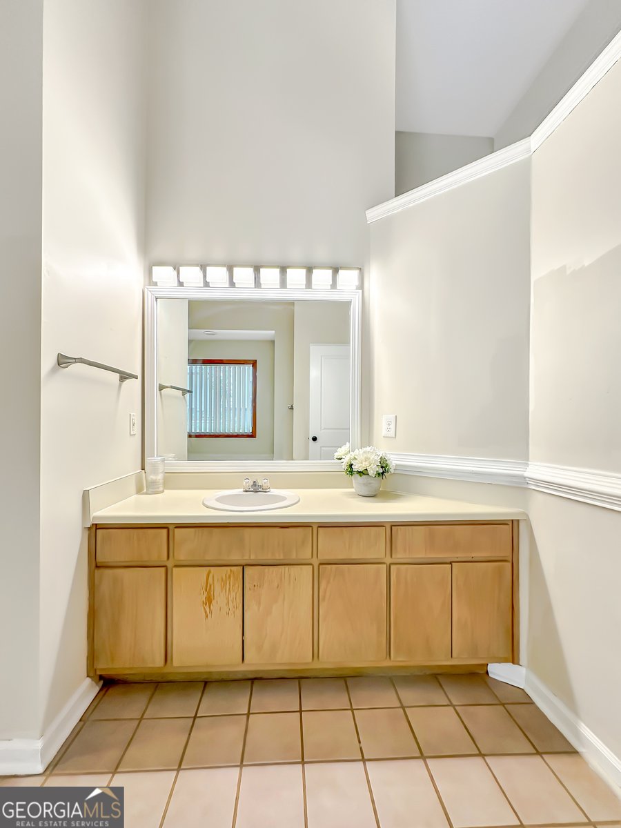 244 Claridge Curve Peachtree City - Photo 12