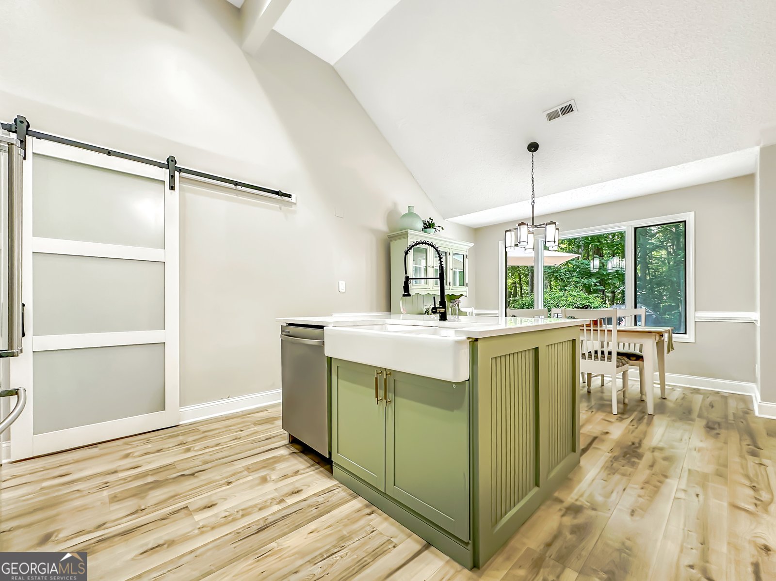 244 Claridge Curve Peachtree City - Photo 7