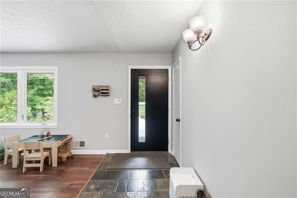 2071 Luxuria Court Tucker - Photo 9