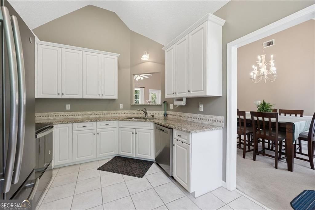 139 Lost Forest Drive McDonough - Photo 16