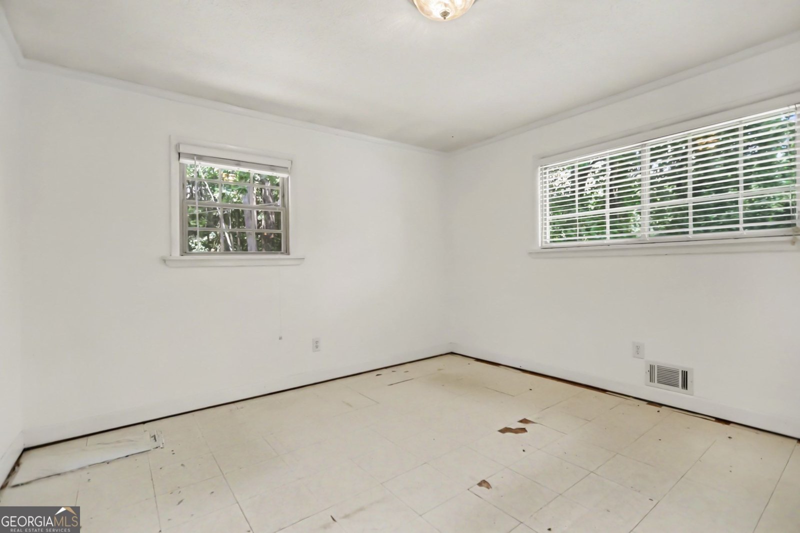 1229 De Leon Court Clarkston - Photo 20