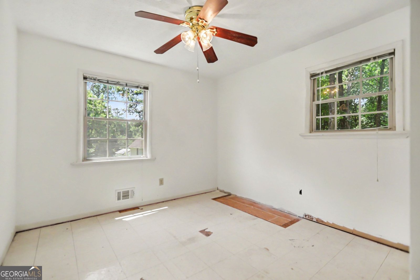 1229 De Leon Court Clarkston - Photo 27