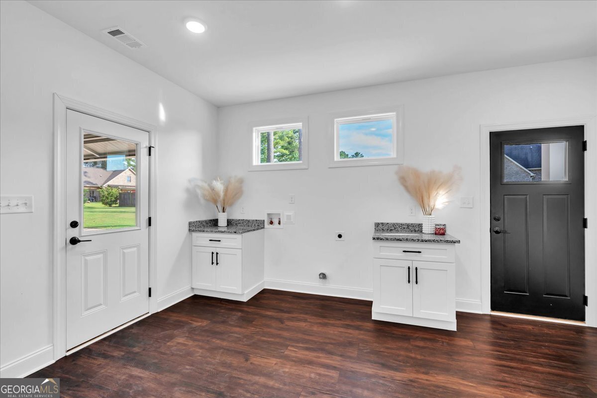 4045 Roundtop Circle Perry - Photo 21