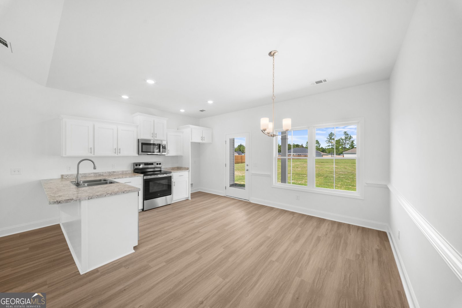 662 Belfast Loop Ellabell - Photo 8