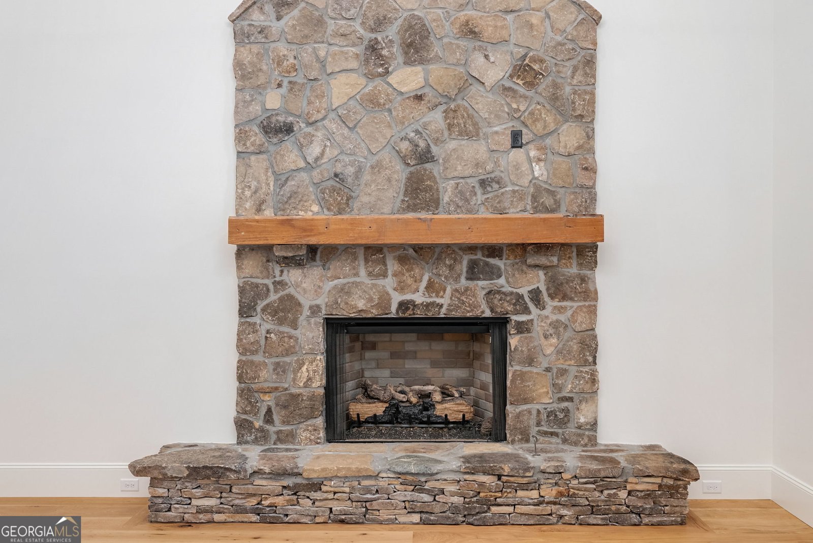 1321 Garrett Road Statham - Photo 8