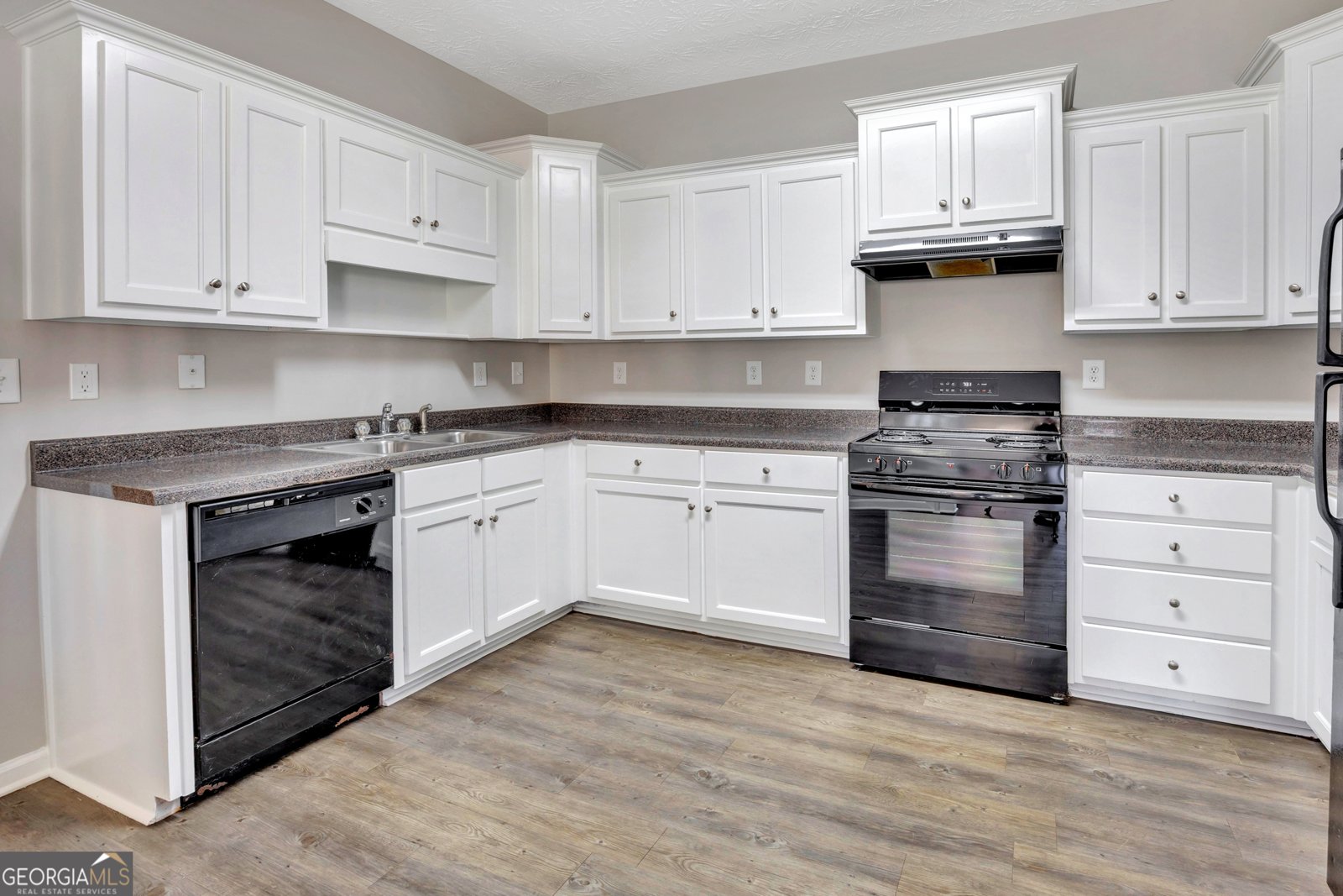 110 Colony Park Lane Locust Grove - Photo 16