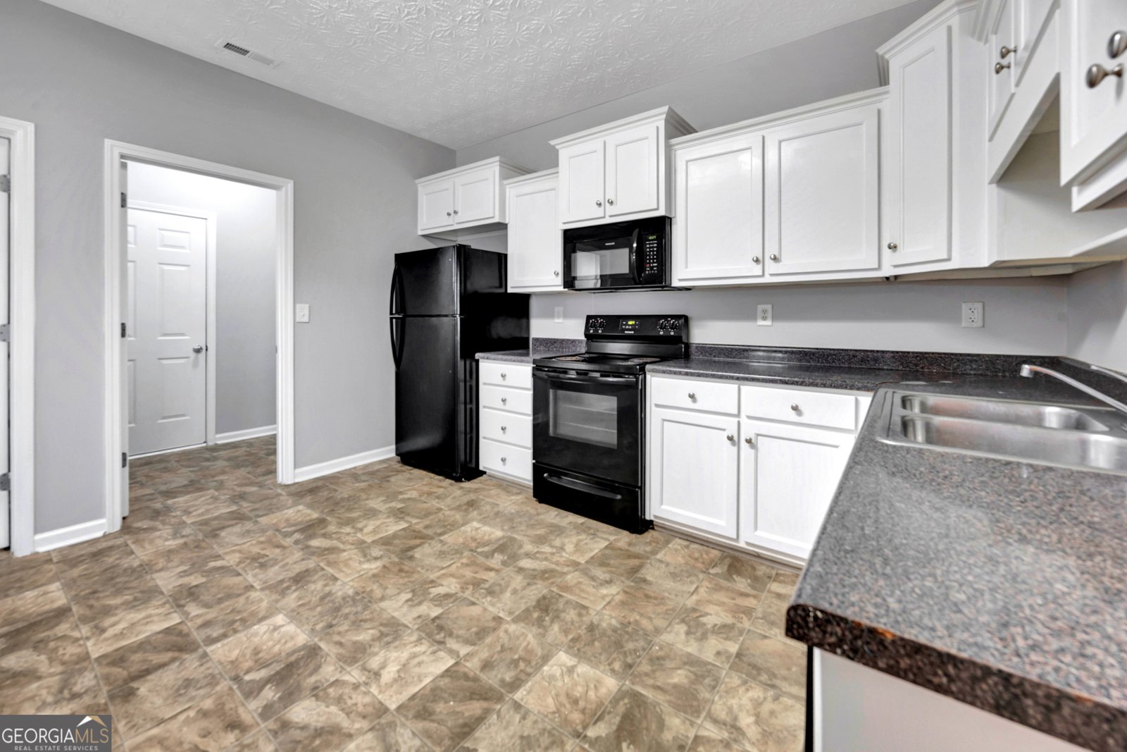 144 Colony Park Lane Locust Grove - Photo 15