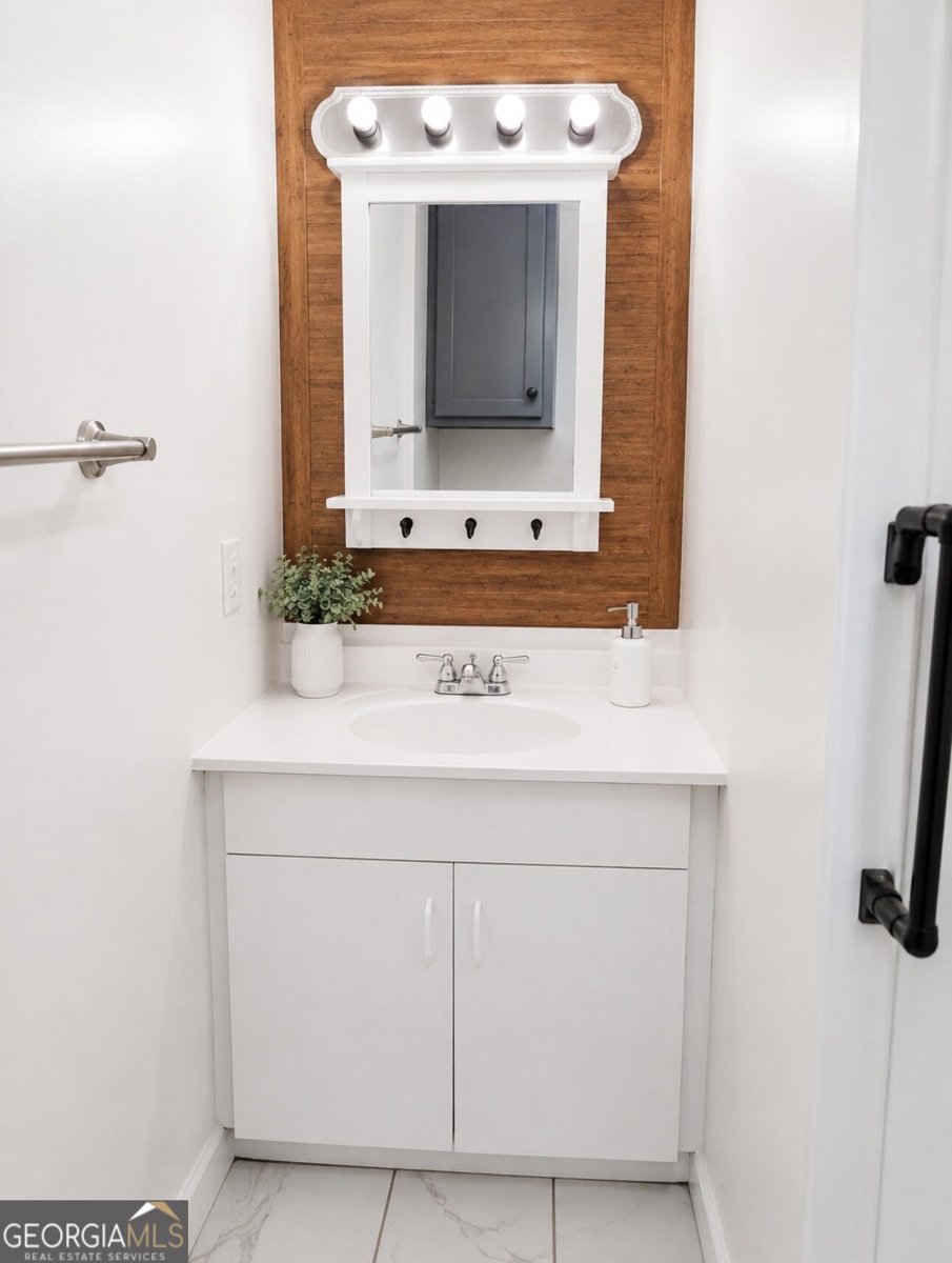 4735 Springs Road Kennesaw - Photo 14