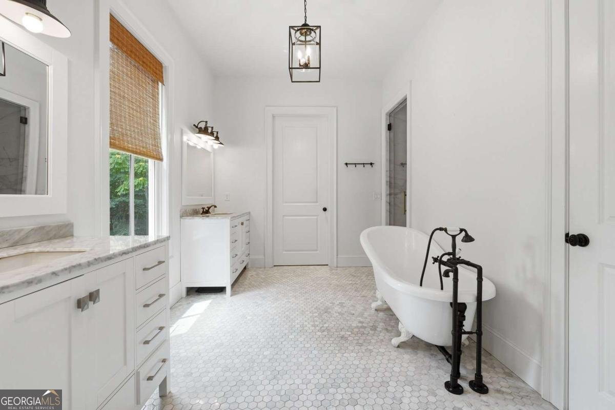 220 Audreys Way Suwanee - Photo 33