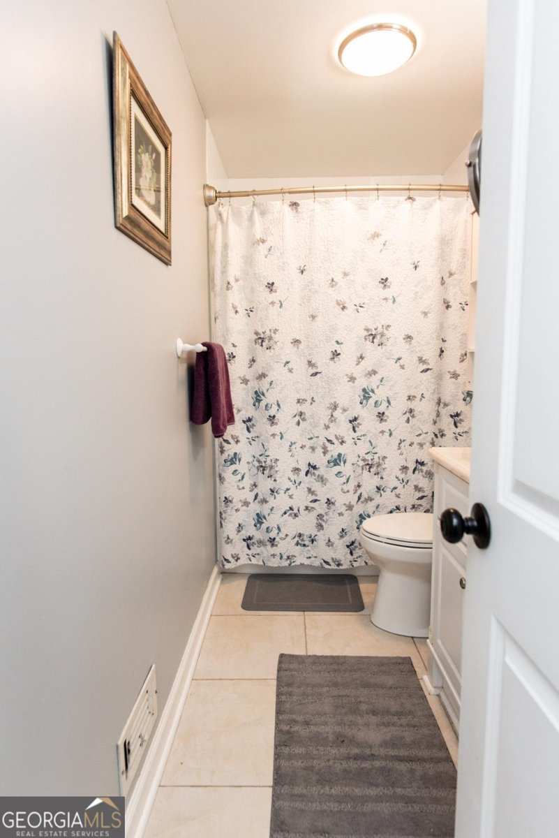 335 Robert Hardeman Road Winterville - Photo 15