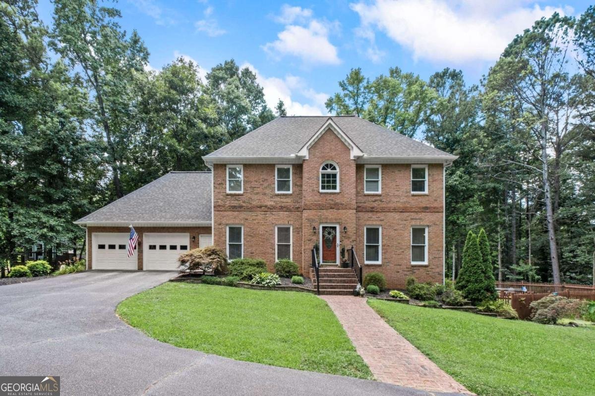231 Trenton Lane Canton - main photo