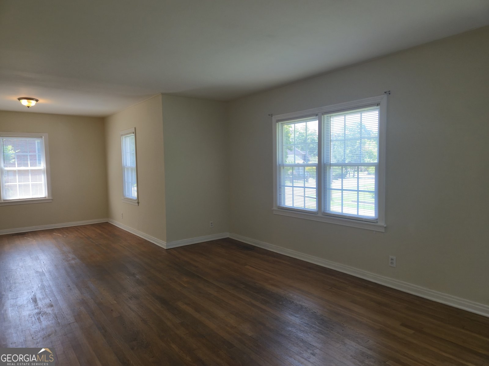 635 Burbank Circle Smyrna - Photo 12