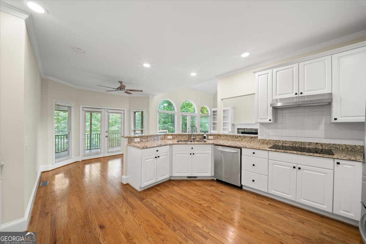 754 White Blossom Court Powder Springs - Photo 12