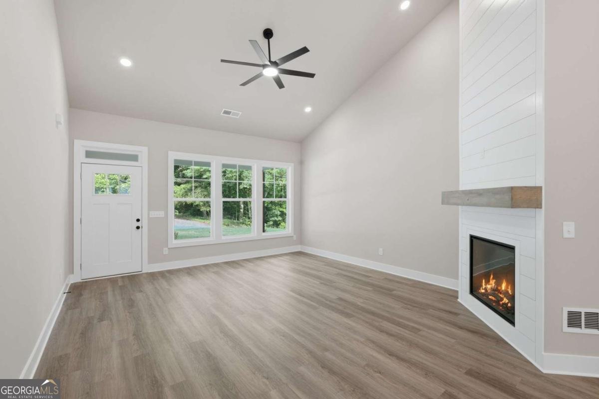 9130 Lisa Circle Gainesville - Photo 13