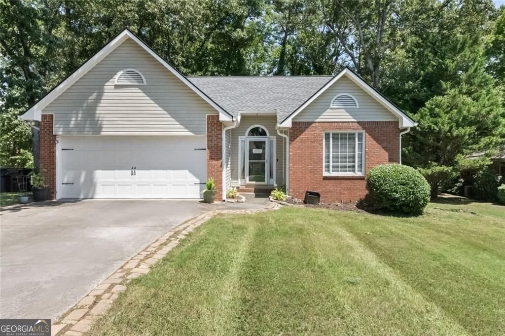 45 White Oak Drive Cartersville - main photo