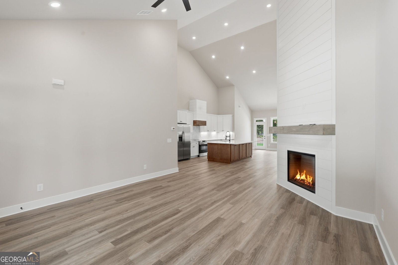 9120 Lisa Circle Gainesville - Photo 11