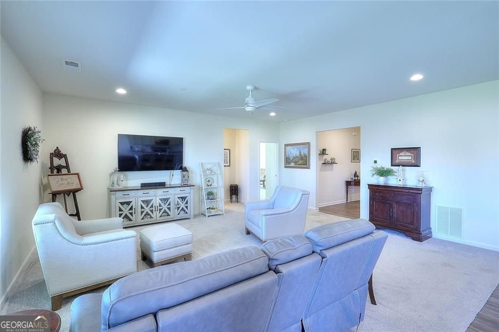 19 McCall Way Monroe - Photo 9