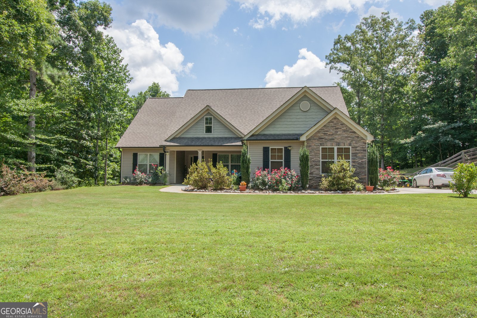 99 Smokey Ridge Drive Newnan - main photo