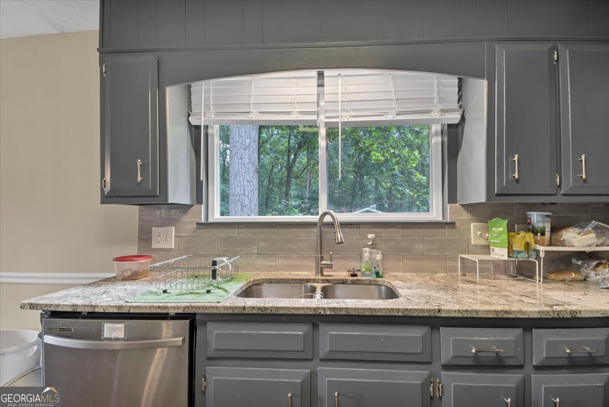 5065 Carole Place Stone Mountain - Photo 19