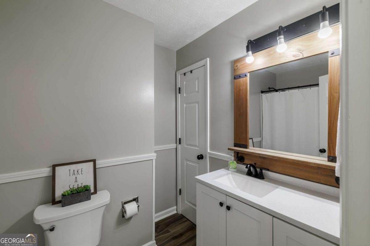 483 Whispering Oaks Drive Statham - Photo 12