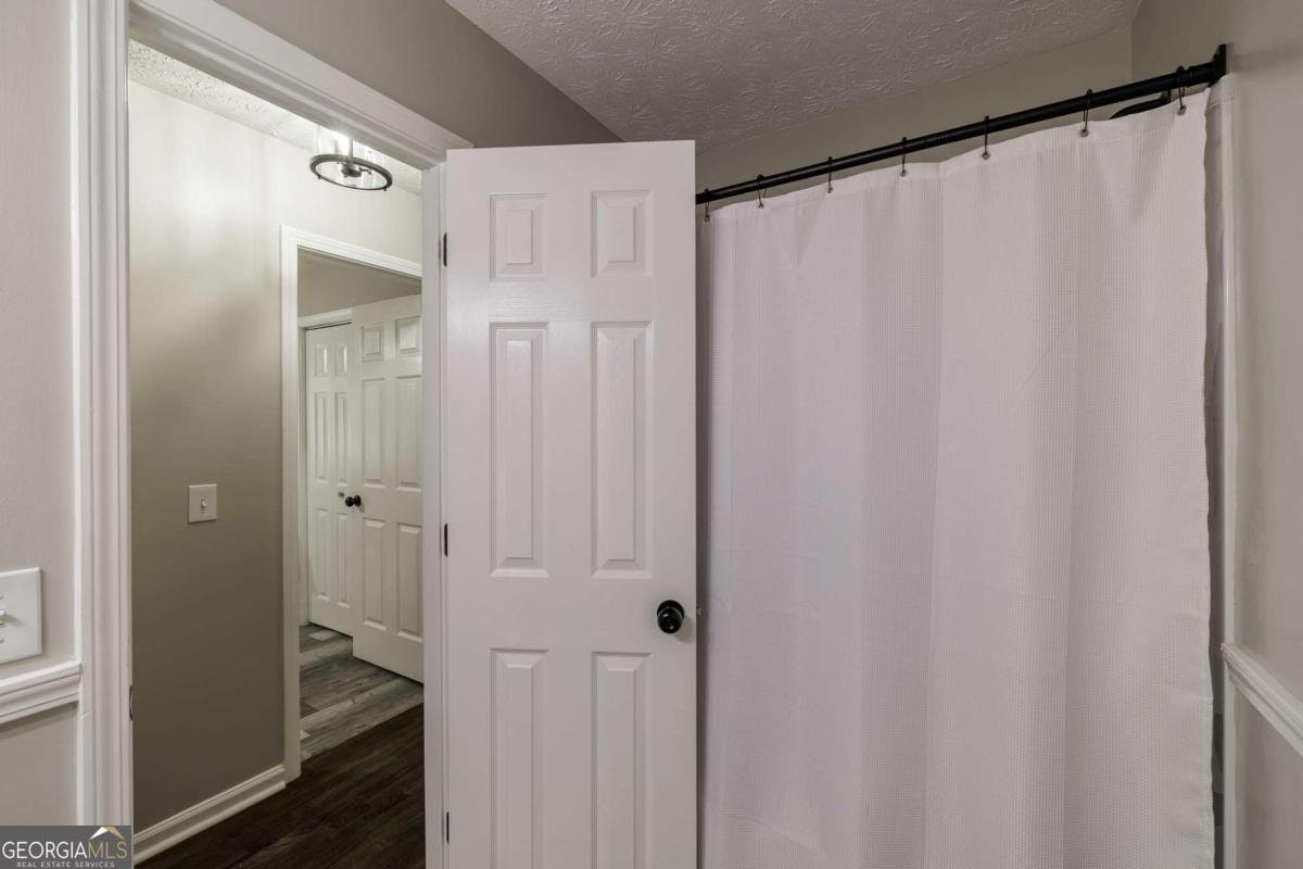 483 Whispering Oaks Drive Statham - Photo 13
