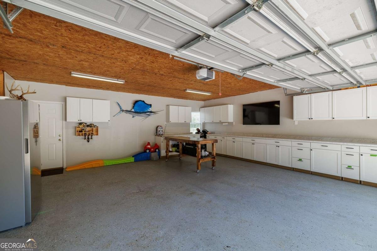 483 Whispering Oaks Drive Statham - Photo 32
