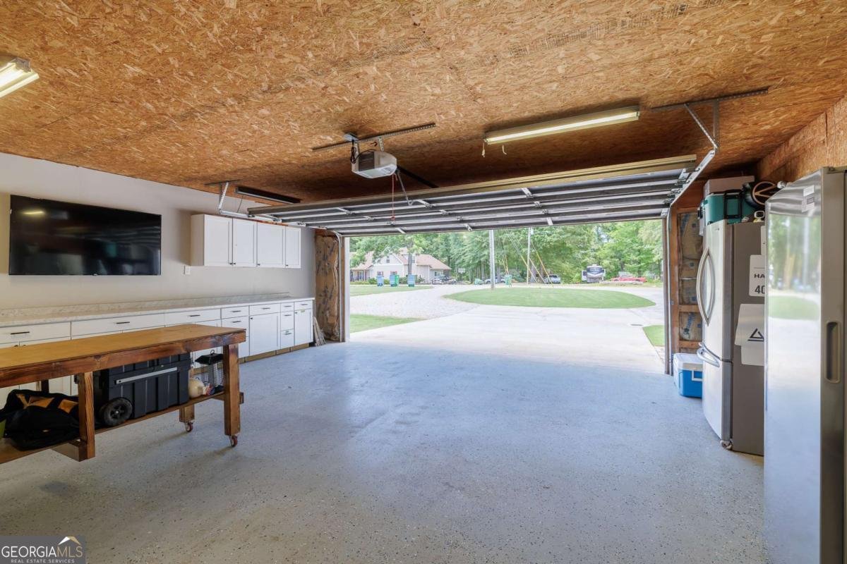 483 Whispering Oaks Drive Statham - Photo 34