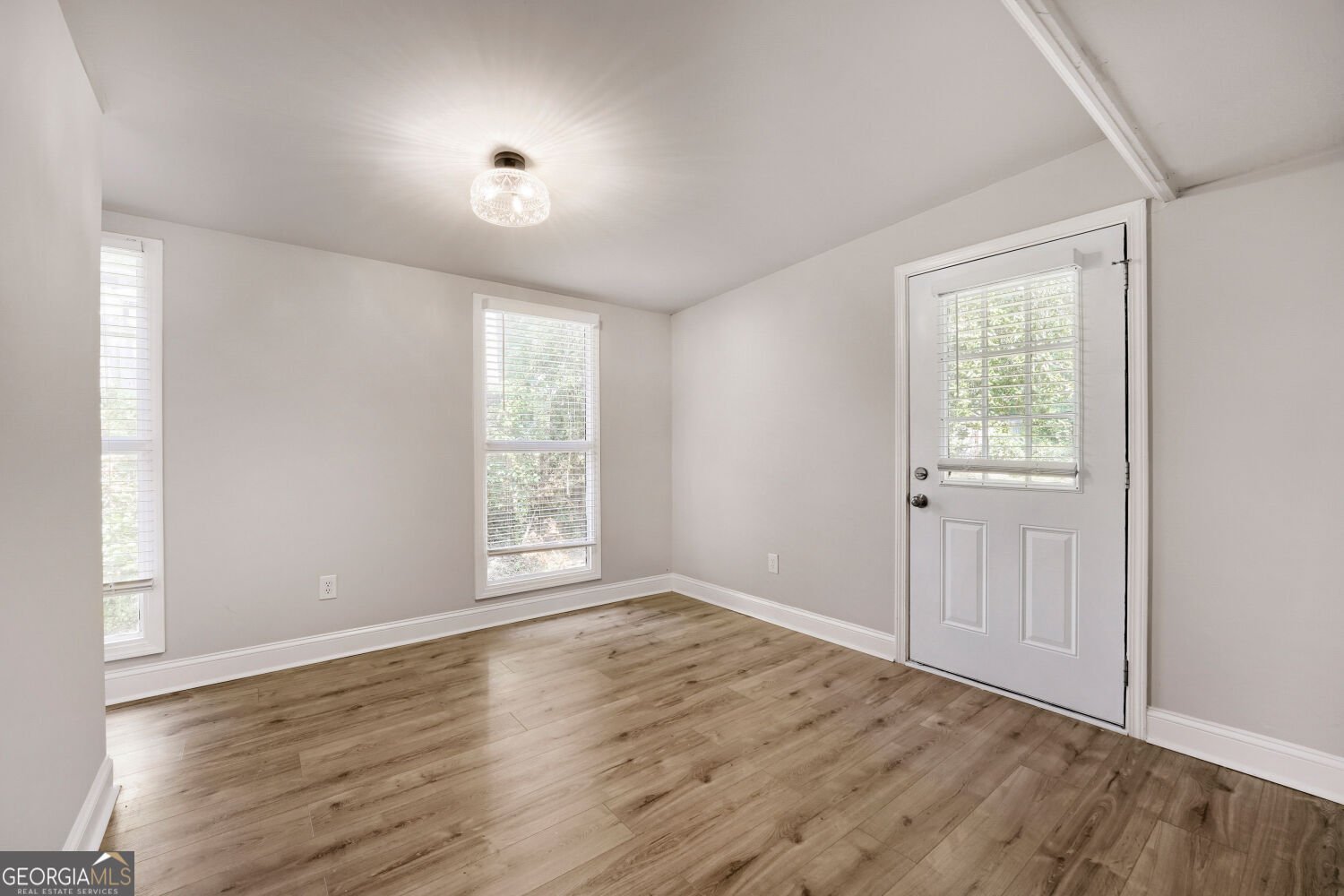 1371 Varner Road Marietta - Photo 11