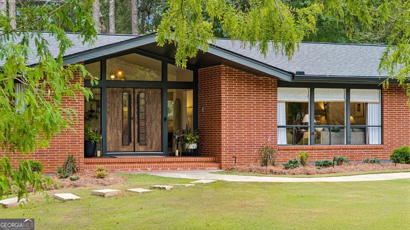 334 Luther Bailey Road Senoia - main photo
