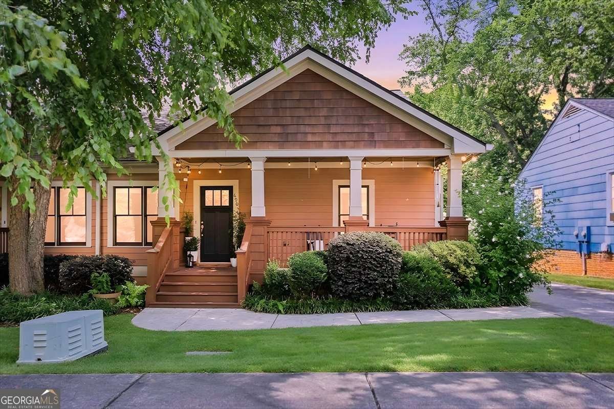 690 Frasier Circle Marietta - main photo