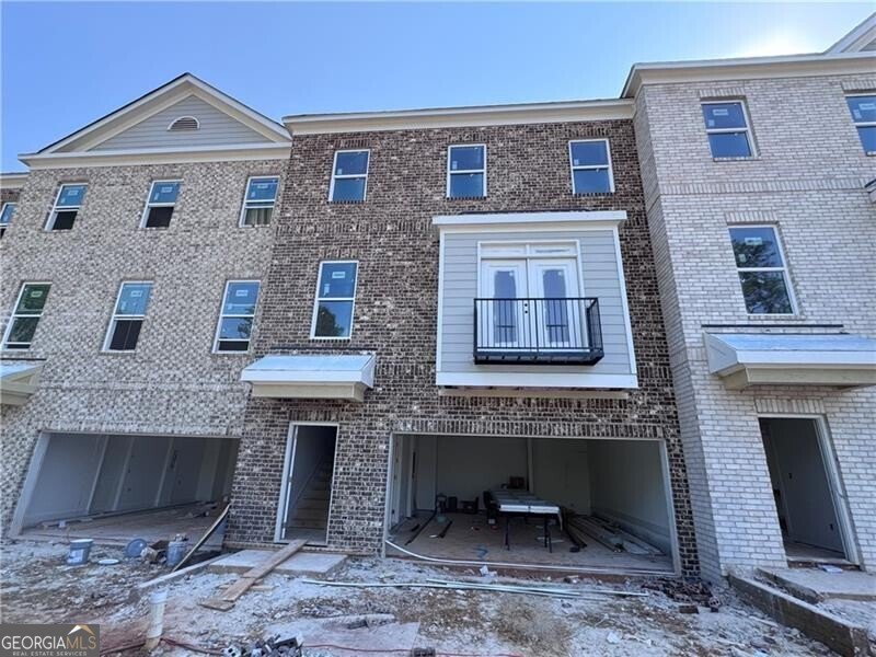2737 Hallwood Lane Suwanee - main photo