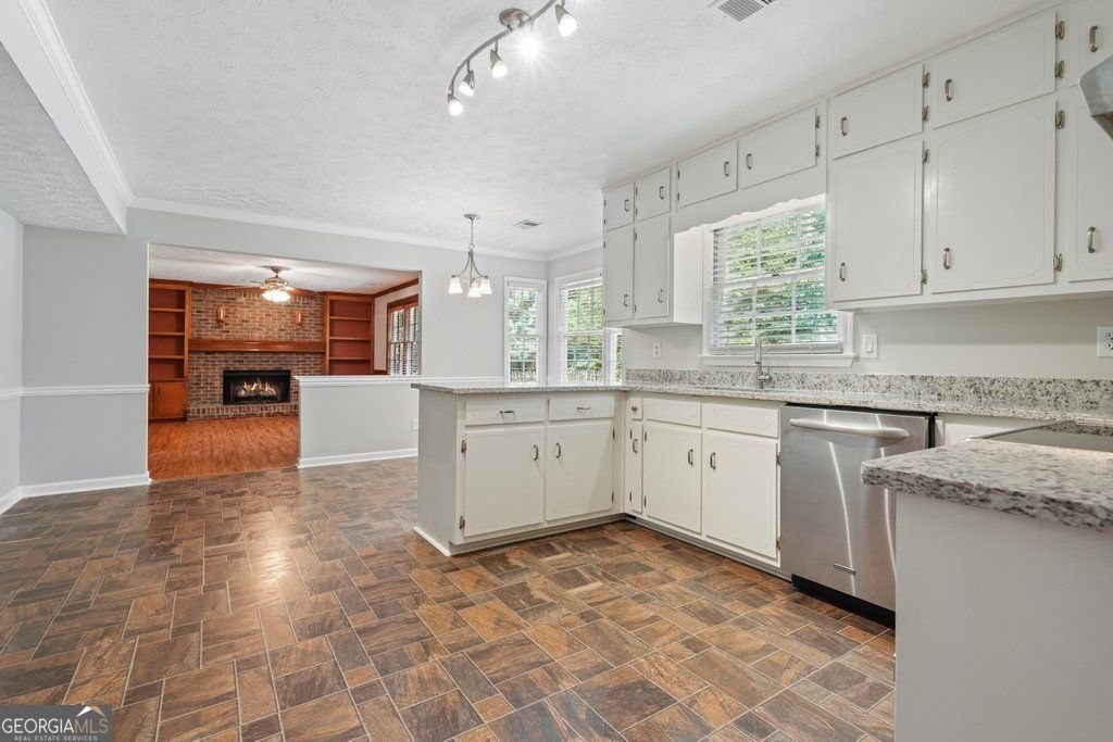 1695 Ridgeway Drive Lawrenceville - Photo 11
