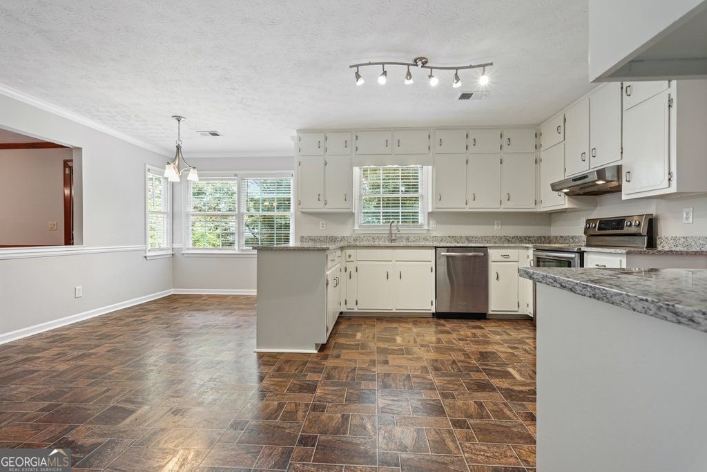 1695 Ridgeway Drive Lawrenceville - Photo 8