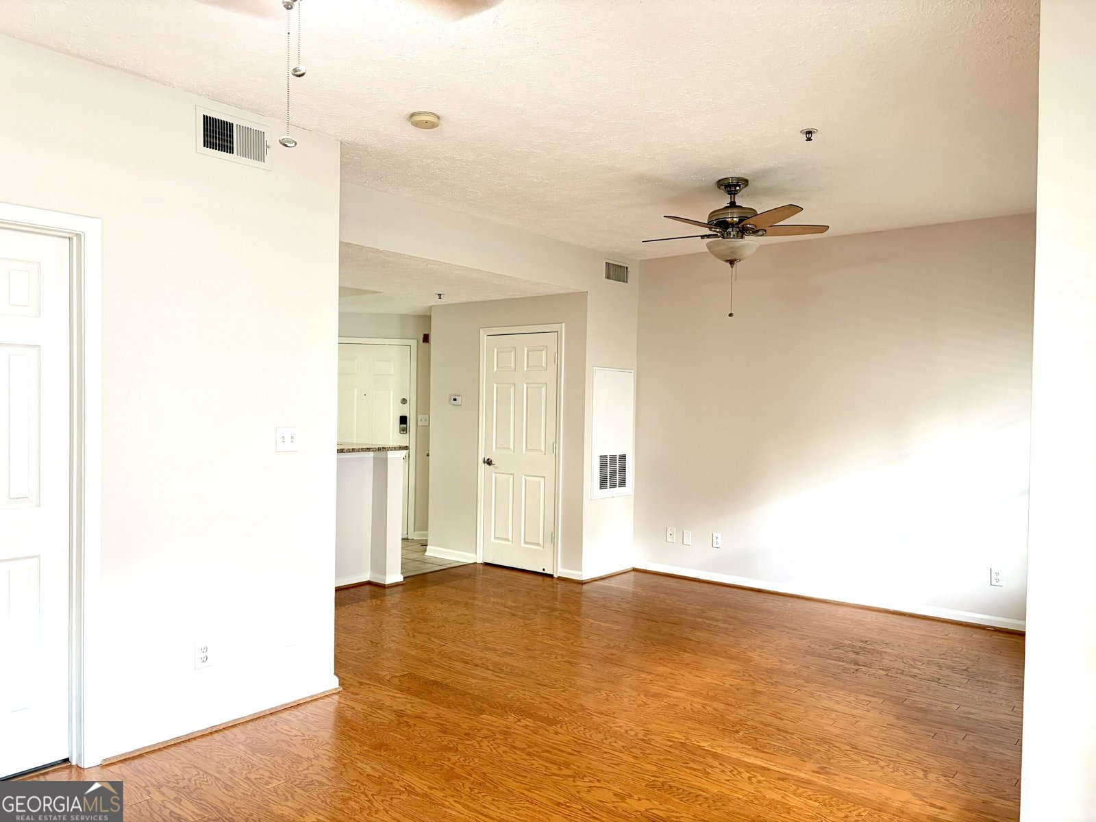 1250 Parkwood Circle Atlanta - Photo 17