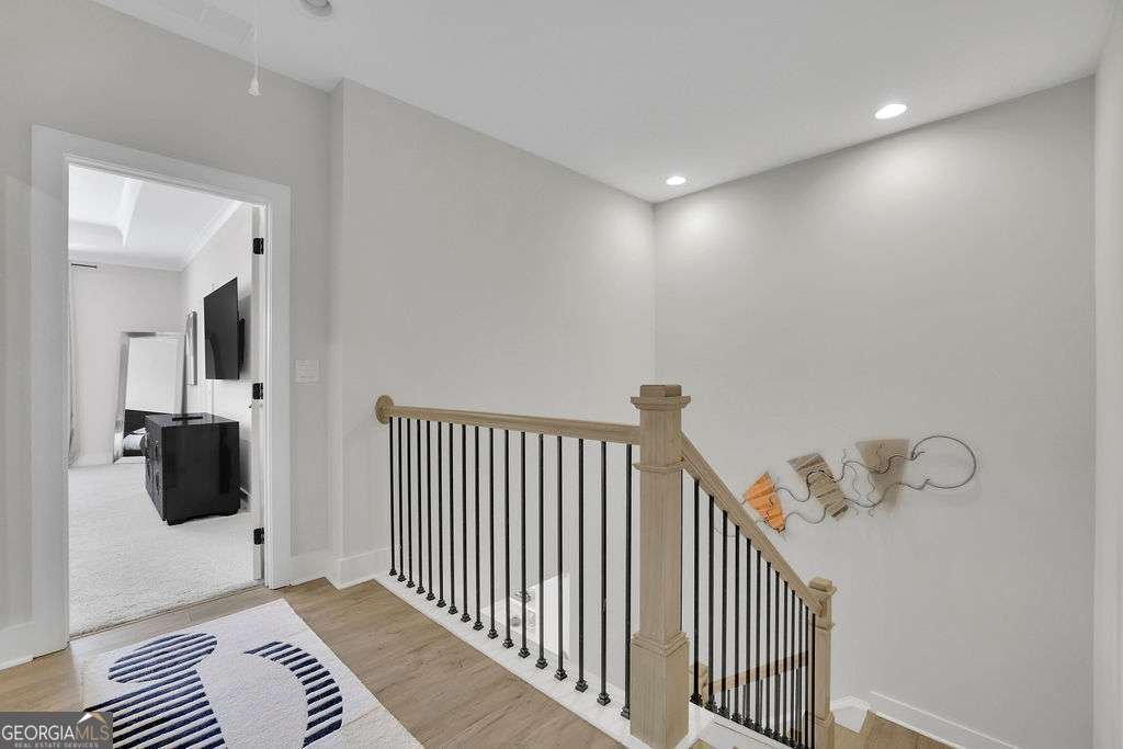 820 Fair View Circle Roswell - Photo 13